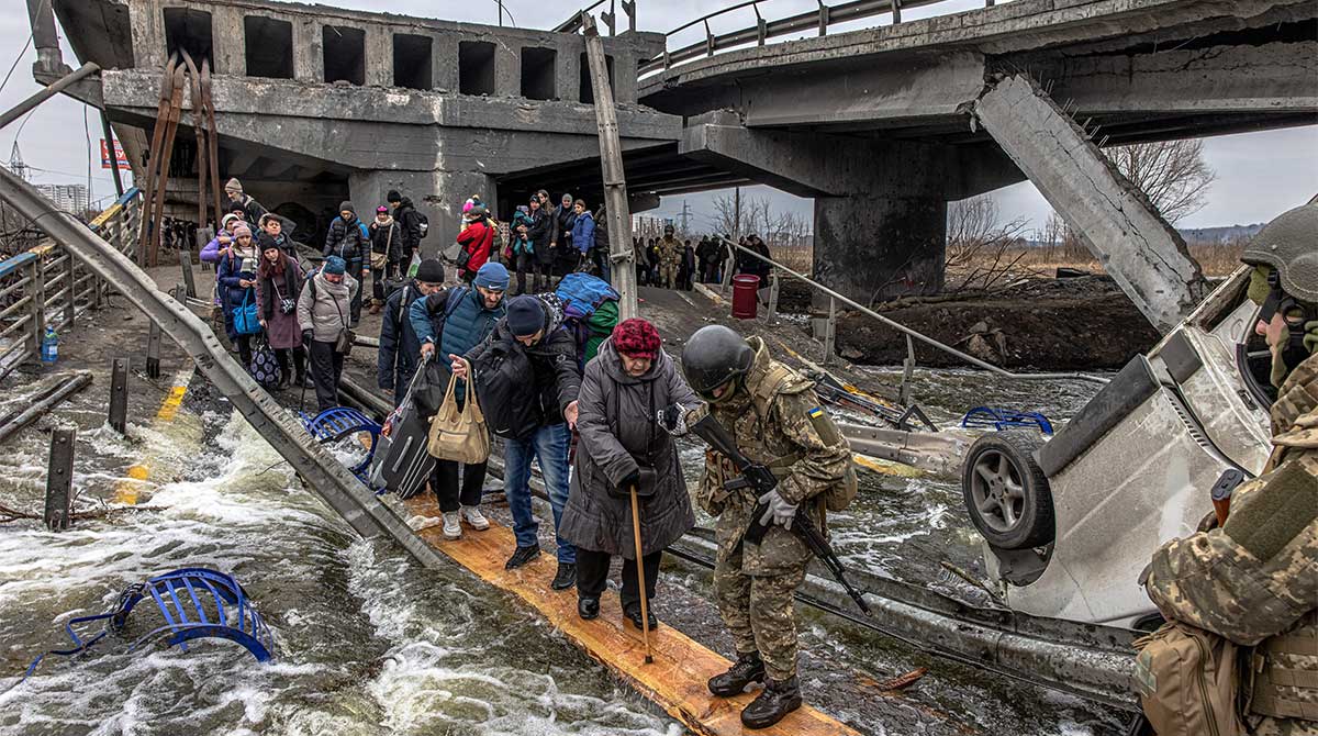 L’Ukraine détruite par l’insensé conflit : les forces russes frappent sans pitié